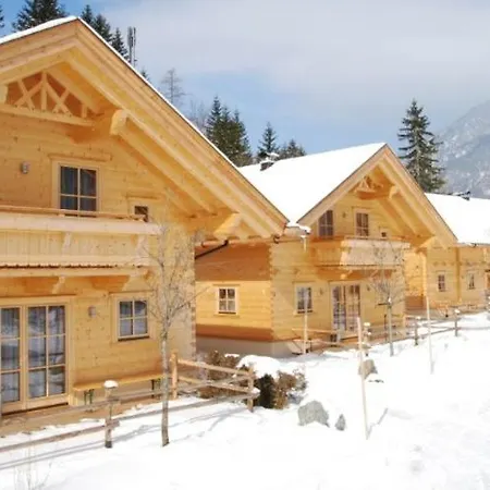 Achenseer Huettendoerfl Maurach (Achensee)