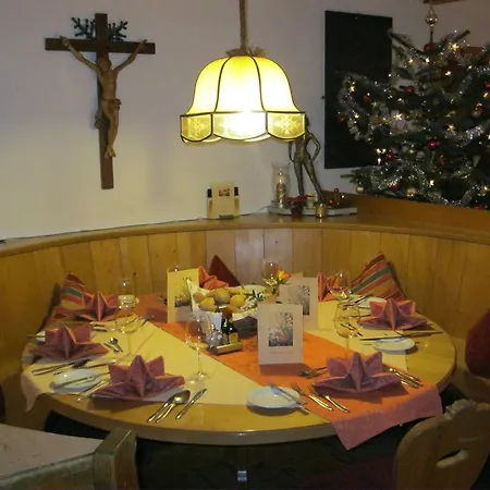 Achenseer Huettendoerfl موراخ