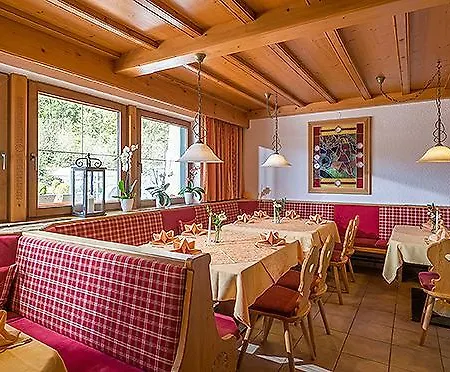 Achenseer Huettendoerfl فندق