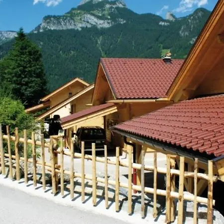 فندق Achenseer Huettendoerfl 3*