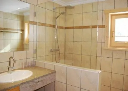 Achenseer Huettendoerfl 3* موراخ